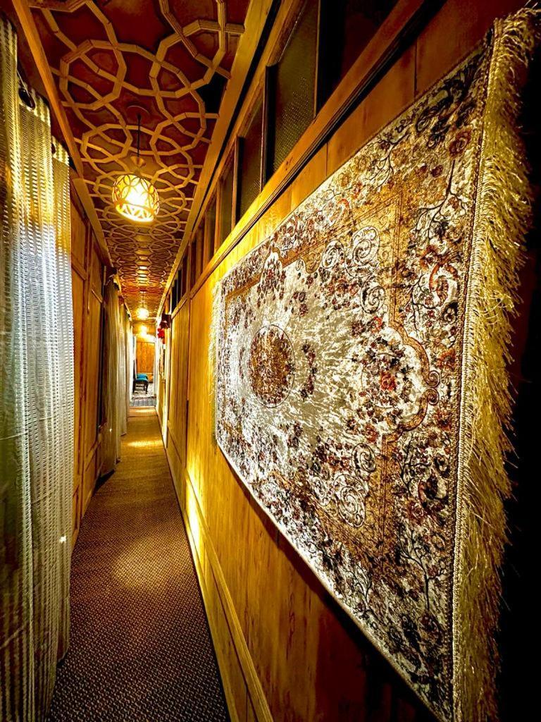 New Zealand Group Of Houseboats Hotel Srinagar  Exterior photo